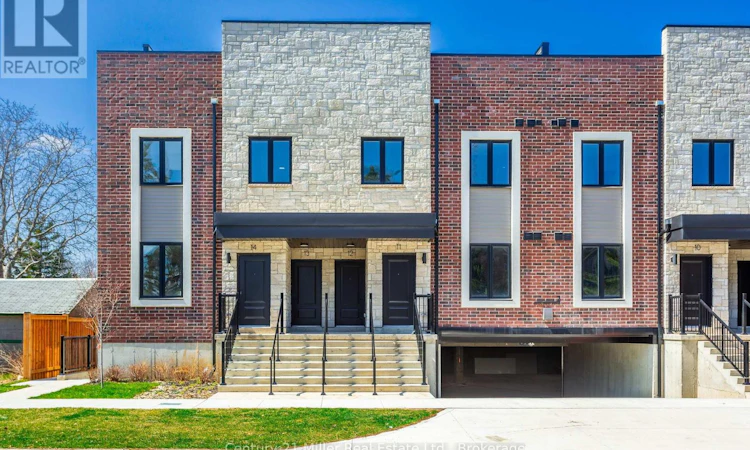 12-2 Slessor Boulevard