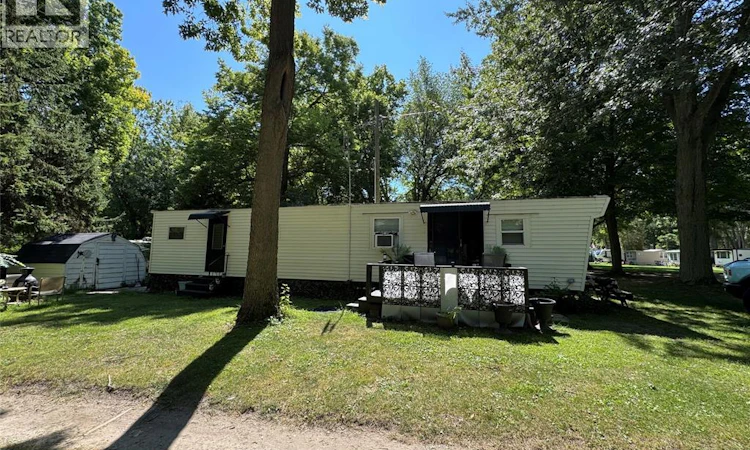 4-445 County 50 Road East
