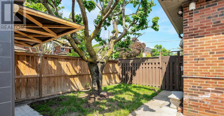 LOWER-290 Westmount Avenue, Toronto, ON, M6E 3N1 - 22