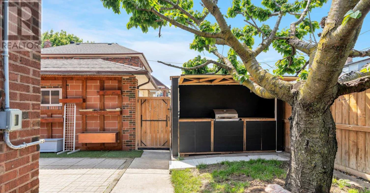 LOWER-290 Westmount Avenue, Toronto, ON, M6E 3N1 - 16