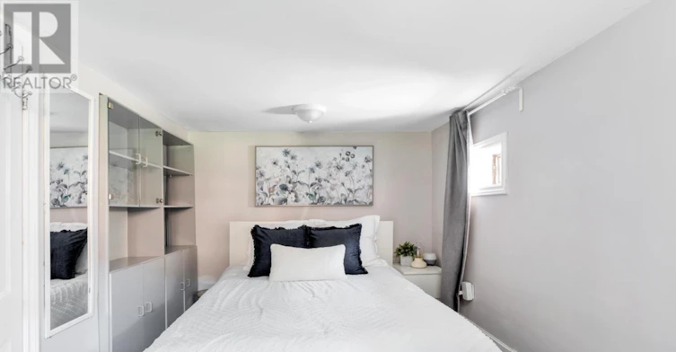 LOWER-290 Westmount Avenue, Toronto, ON, M6E 3N1 - 12