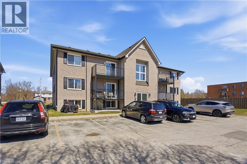 312-50 Campbell Court, Stratford, ON, N5A 7T6
