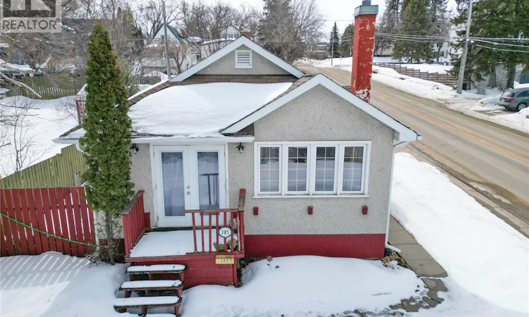 385 19th Street W