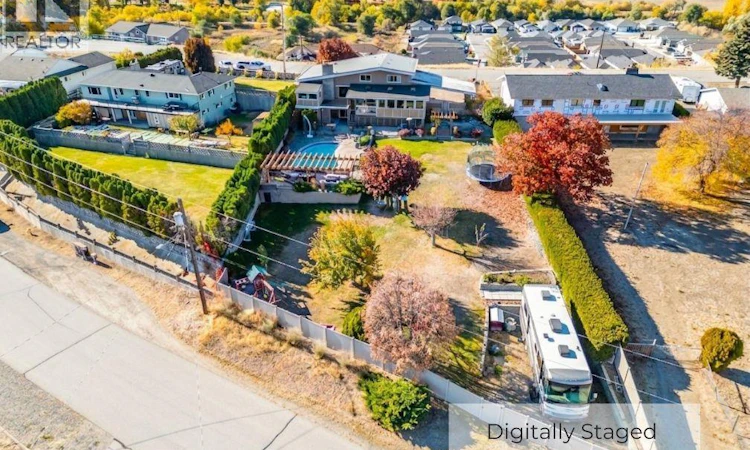 6521 Bellevue Drive