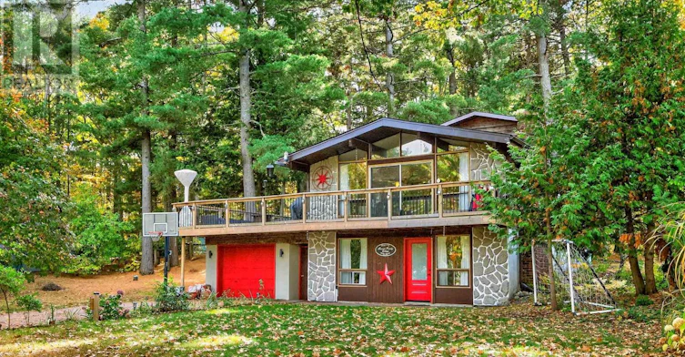 1950 Champlain Road, Tiny, ON, L9M 0B6