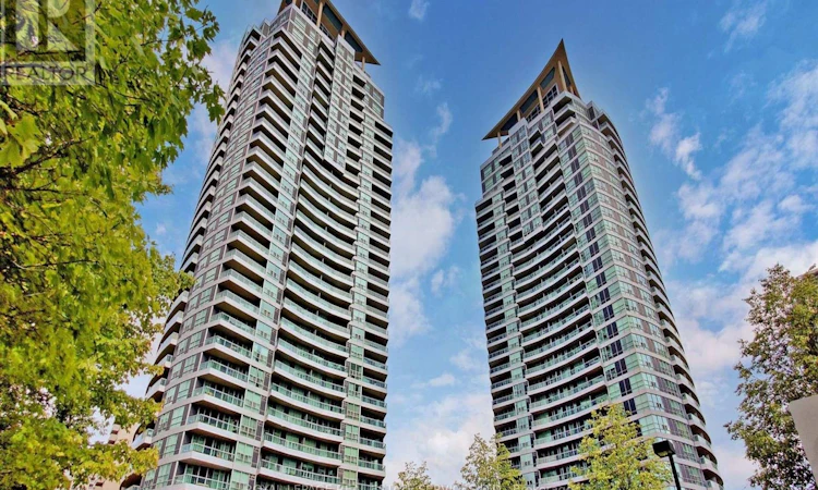 2505-1 Elm Drive W