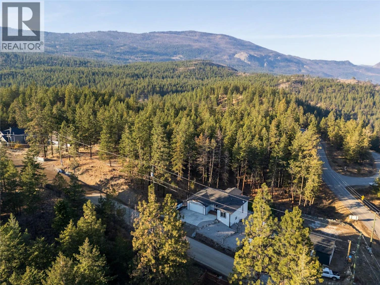 530 Muir Road, West Kelowna, BC, V1Z 3W1 - 2