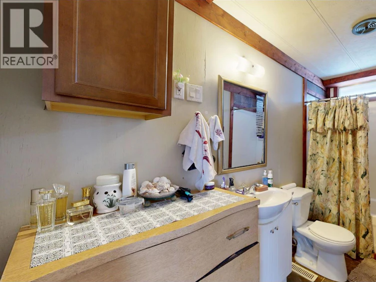 5118 Perkins Road, 100 Mile House, BC, V0K 1G0 - 17