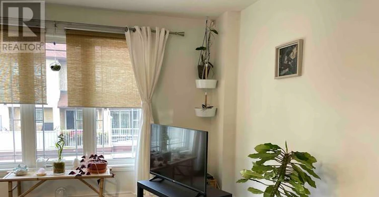102 Paseo Private, Ottawa, ON, K2G 4N7 - 4