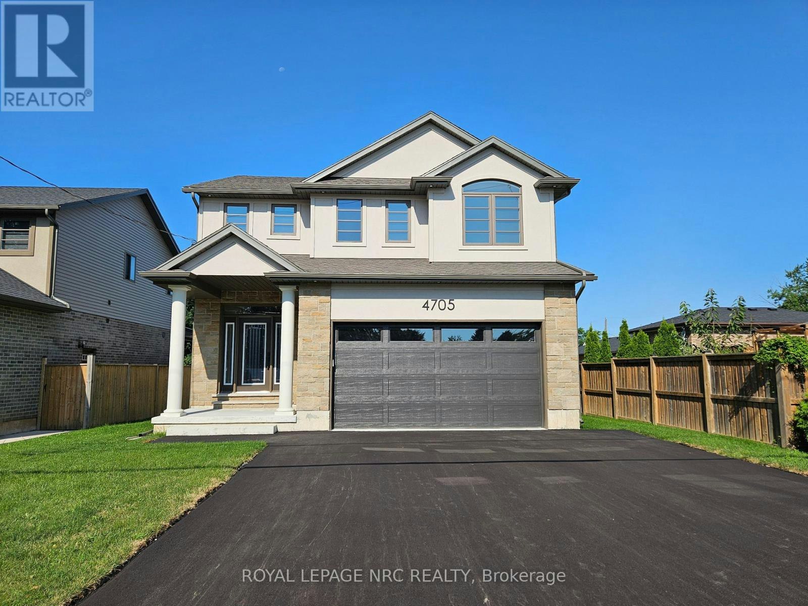4705 Lee Avenue, Niagara Falls, ON, L2H 1M7