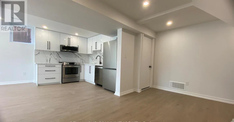 BASEMENT-134 B Kemano Road, Aurora, ON, L4G 4P9 - 4