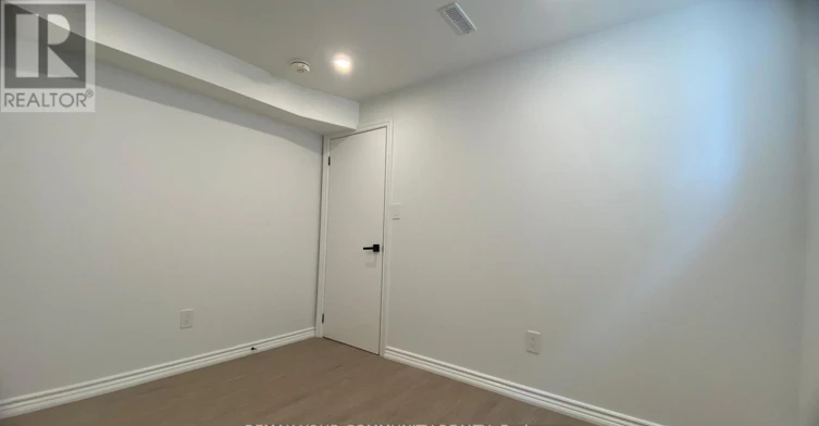 BASEMENT-134 B Kemano Road, Aurora, ON, L4G 4P9 - 10
