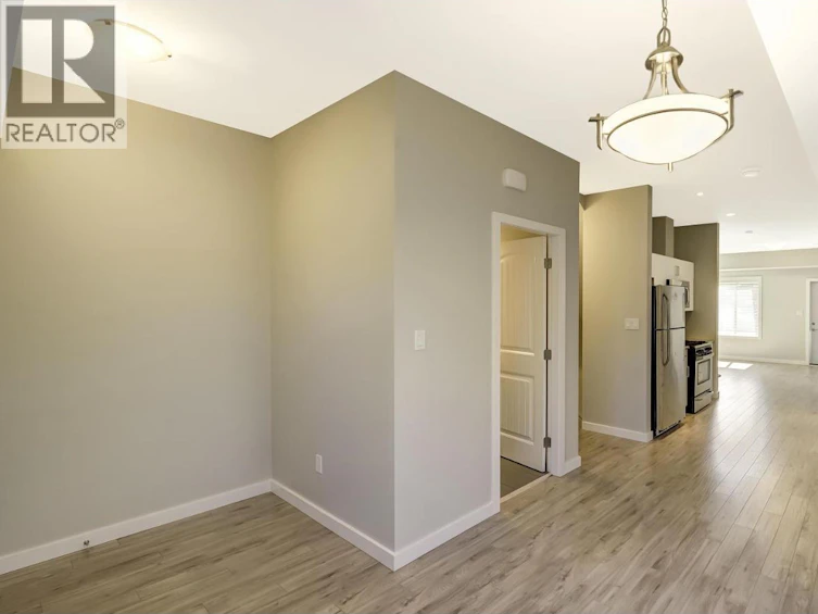 102-551 Ellis Street, Penticton, BC, V2A 4M4 - 4
