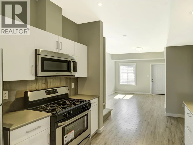 102-551 Ellis Street, Penticton, BC, V2A 4M4 - 9