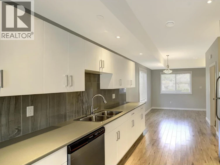 101-551 Ellis Street, Penticton, BC, V2A 4M4 - 5