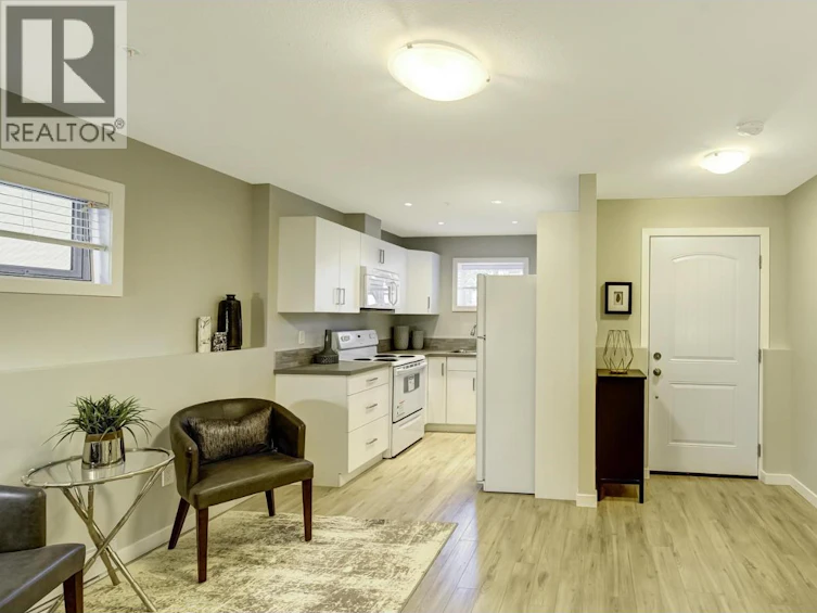 101 & 102-551 Ellis Street, Penticton, BC, V2A 4M4 - 22