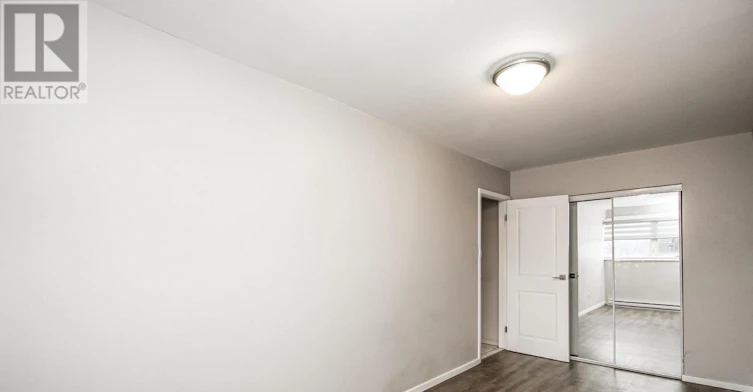 1-4227 Dundas Street W, Toronto, ON, M8X 1Y3 - 13