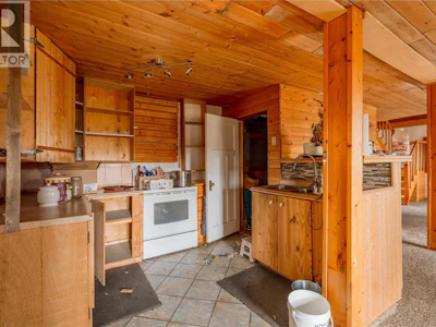 1400 Chasm Road - 4