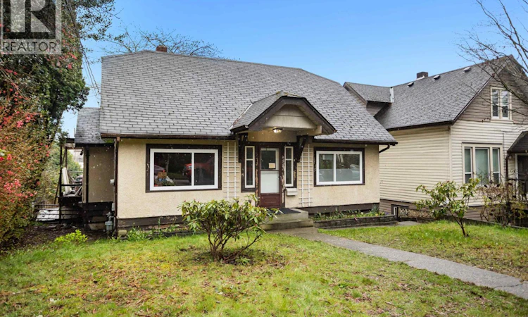 454 Rousseau Street