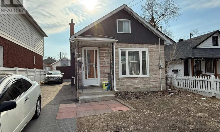 538 Broadhead Avenue