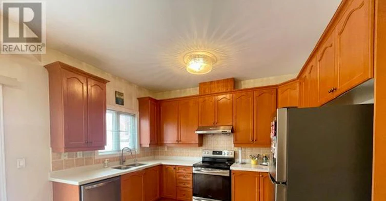 UPPER-42 Crystalview Crescent, Brampton, ON, L6P 2R7 - 4
