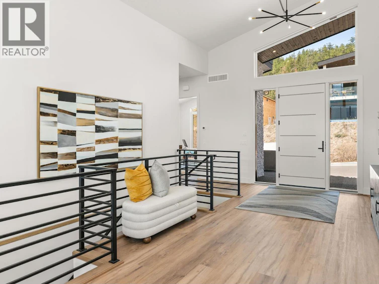 901 Melrose Street, Kelowna, BC, V1P 0A8 - 2