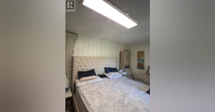UPPER-2451 Loanne Drive, Mississauga, ON, L5K 1P1 - 22