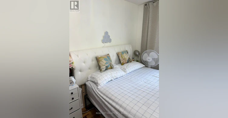 UPPER-2451 Loanne Drive, Mississauga, ON, L5K 1P1 - 17