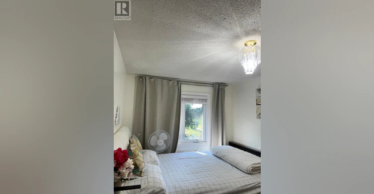 UPPER-2451 Loanne Drive, Mississauga, ON, L5K 1P1 - 18