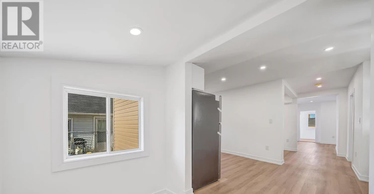 B-27 Oakdale Avenue, St. Catharines, ON, L2P 2B8 - 2