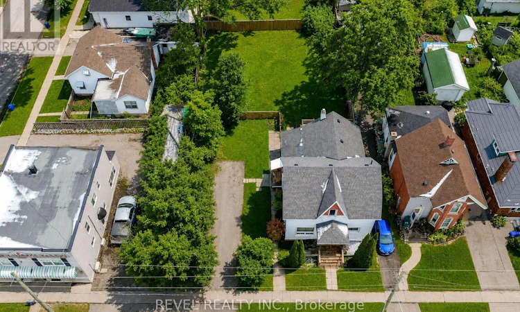 44 Parkside Drive