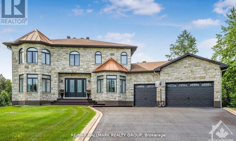 699 Ballycastle Crescent