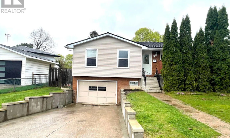 7 Greenmeadow Court