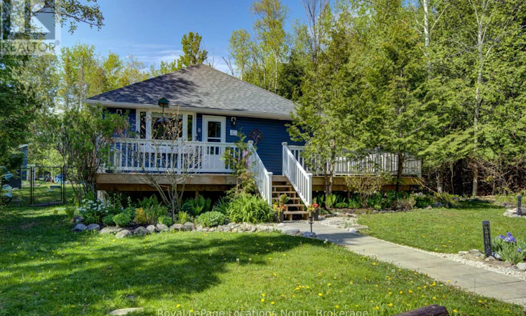 2 Maplewood Drive