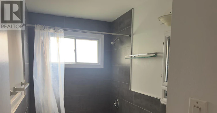 MAIN-215 Archdekin Drive, Brampton, ON, L6V 1Y8 - 8