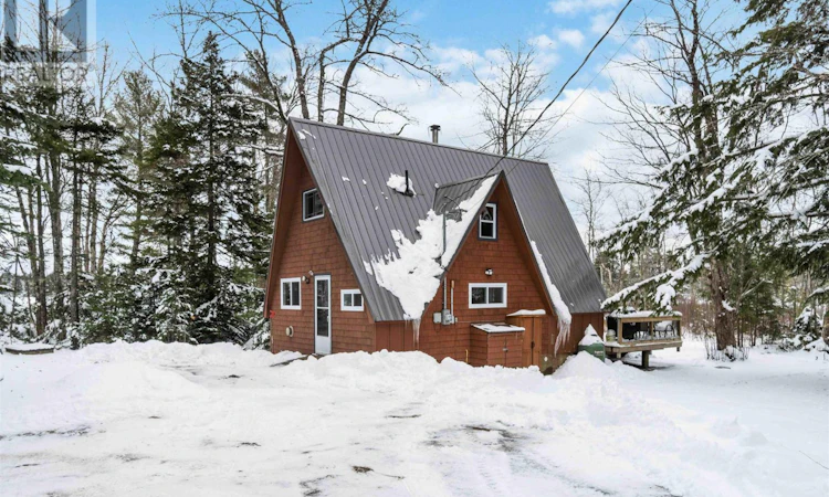 110 Lake Road East