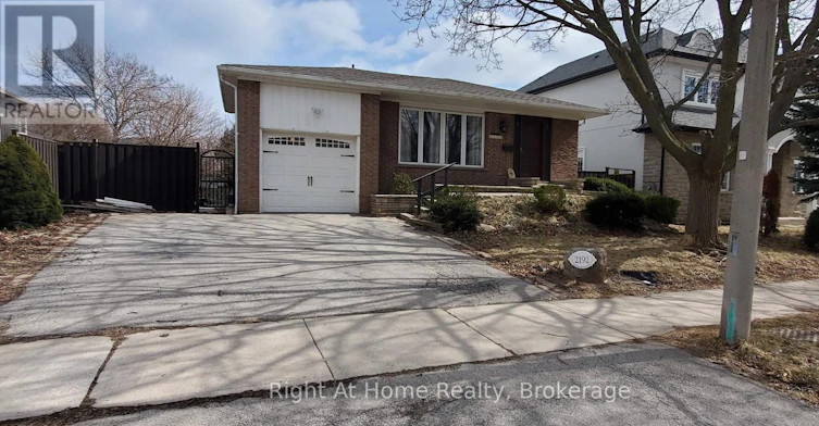 2-2192 Bridge Road, Oakville, ON, L6L 2G3