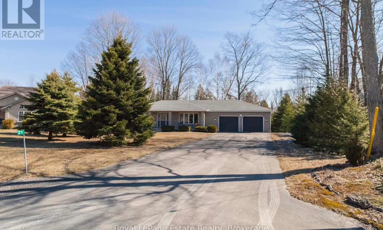 21 Sauble Woods Crescent