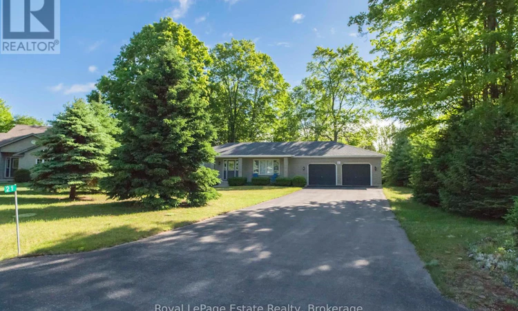 21 Sauble Woods Crescent