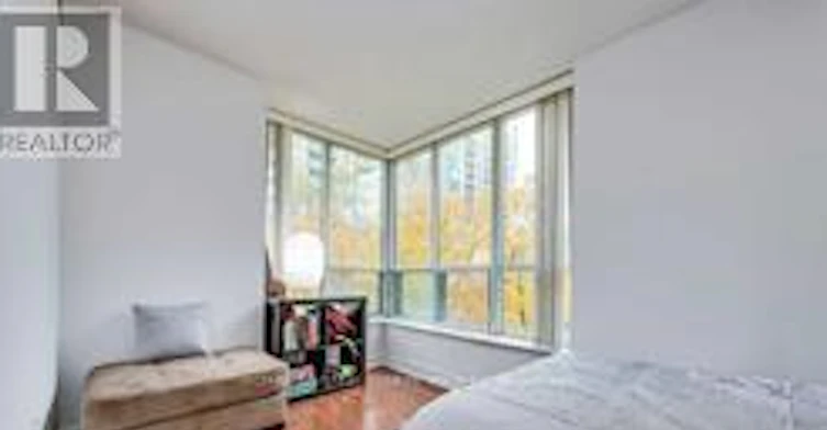 402-3 Pemberton Avenue, Toronto, ON, M2M 4M1 - 23