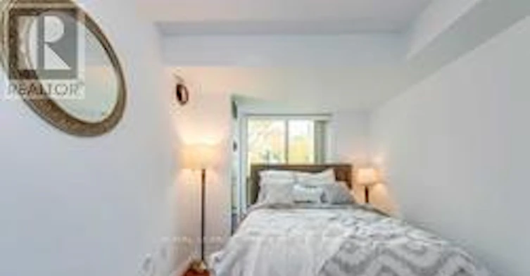 402-3 Pemberton Avenue, Toronto, ON, M2M 4M1 - 25