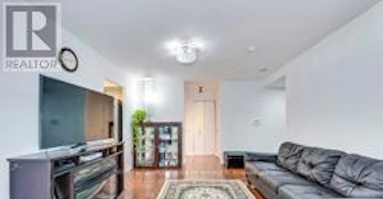 402-3 Pemberton Avenue, Toronto, ON, M2M 4M1 - 9