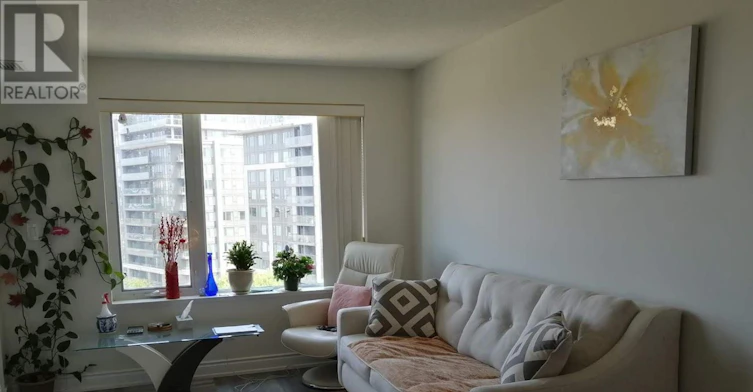 915-233 Park Road SOUTH, Markham, ON, L3T 0B3 - 2