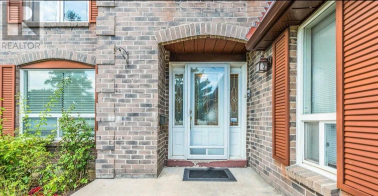 52 Moffatt Avenue, Brampton, ON, L6Y 2M8 - 4