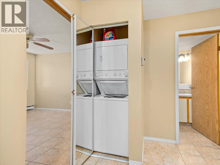 300-3160 De Montreuil Court, Kelowna, BC, V1W 3W3 - 20