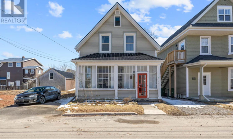306 Richmond Street