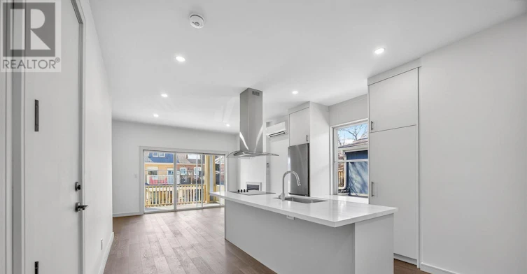 2ND FLOOR-23 Fernwood Park Avenue, Toronto, ON, M4E 3E9 - 2