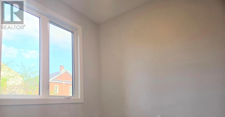 LANEWAY SUITE-94 Barrington Avenue, Toronto, ON, M4C 4Z1 - 10