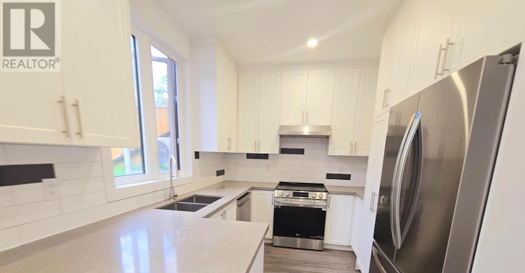LANEWAY SUITE-94 Barrington Avenue, Toronto, ON, M4C 4Z1 - 6