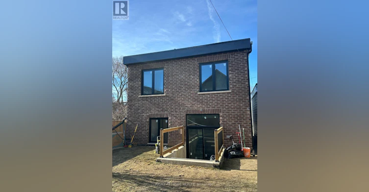LANEWAY SUITE-94 Barrington Avenue, Toronto, ON, M4C 4Z1
